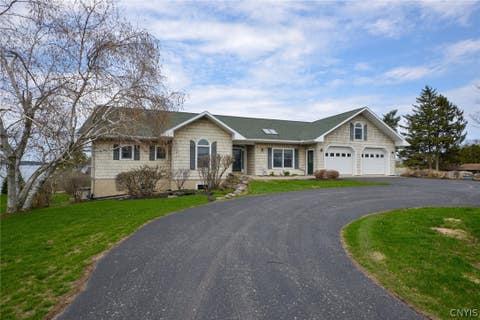 Homes For Sale - 16555 Bear Road<br/> Jefferson County, Clayton, NY 13624