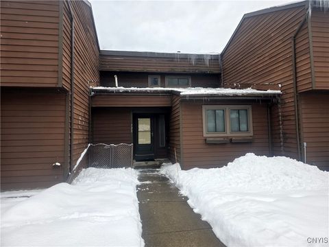 720 Idlewood Boulevard Baldwinsville NY 13027