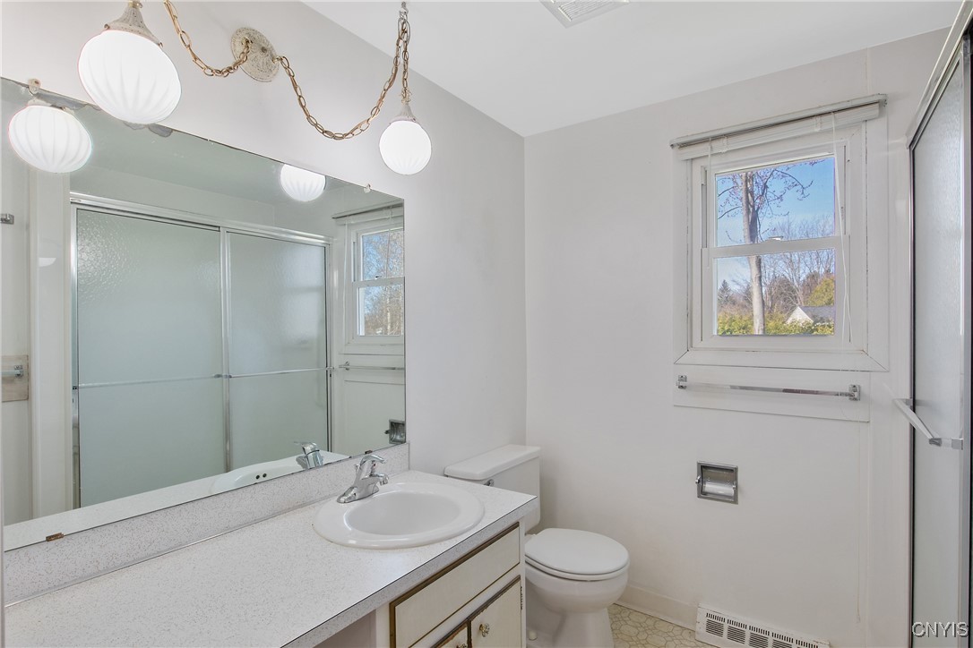 5373 Catalina Circle, Clay, New York image 29