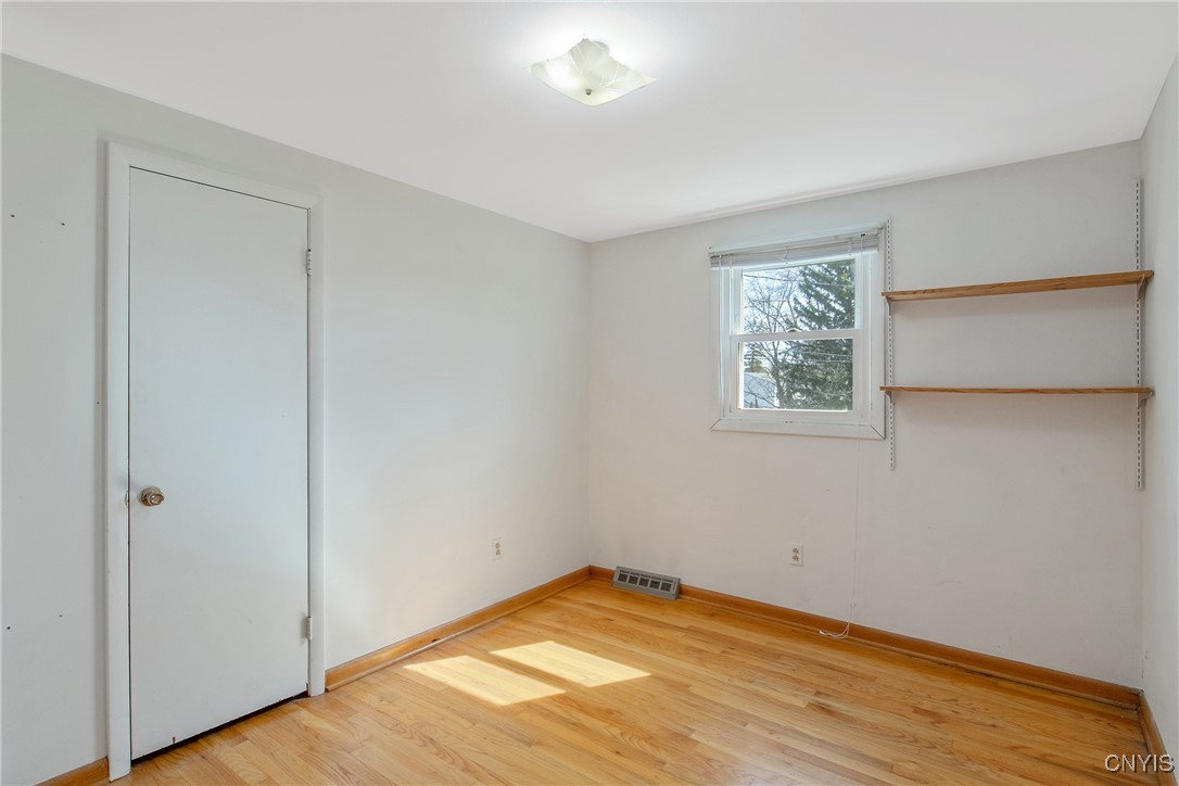 5373 Catalina Circle, Clay, New York image 21