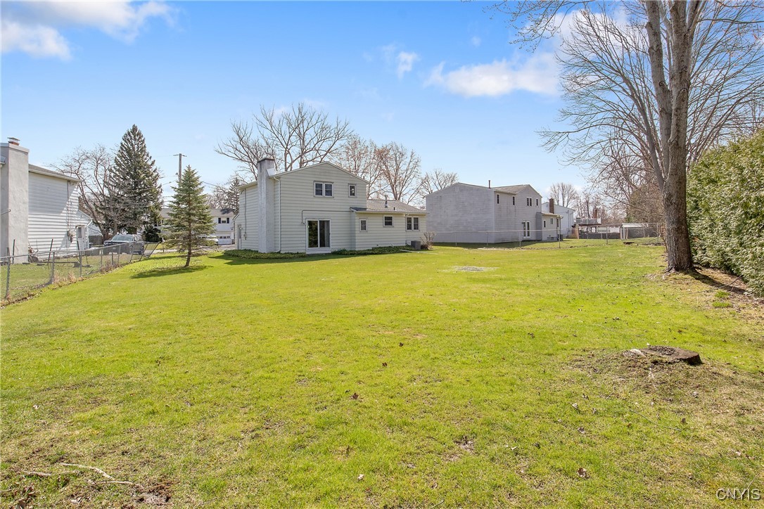 5373 Catalina Circle, Clay, New York image 33