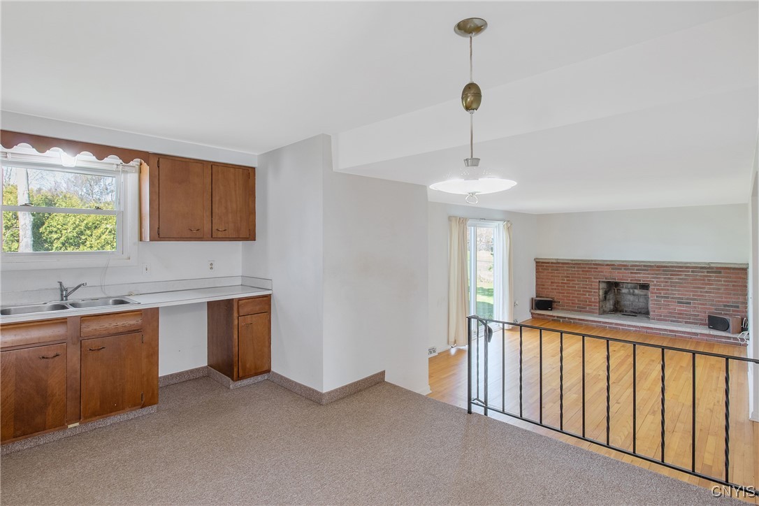 5373 Catalina Circle, Clay, New York image 11
