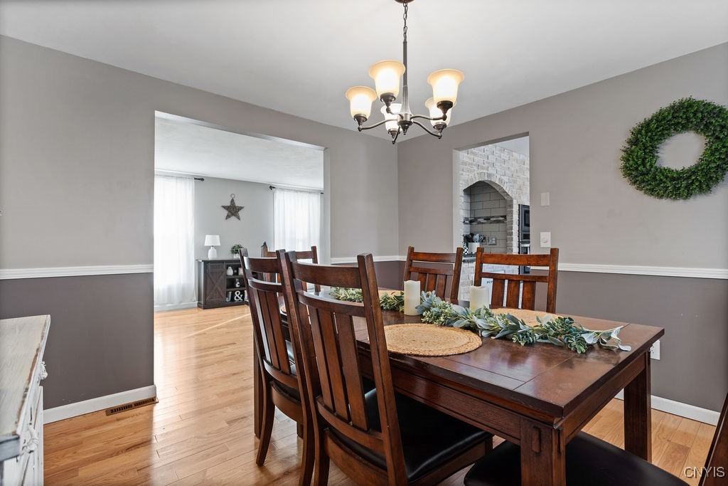 7991 Spruce Hill Drive, Clay, New York image 15