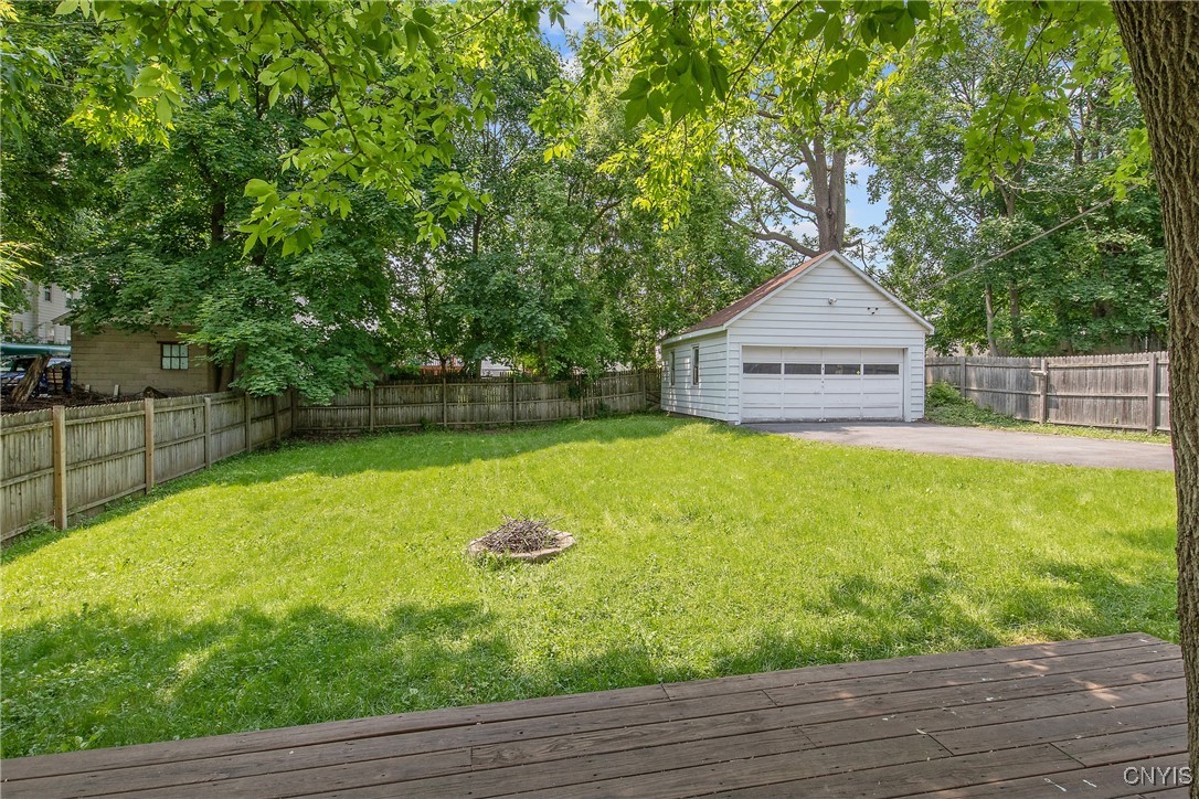 237 Sunstruck Drive, Syracuse, New York image 35