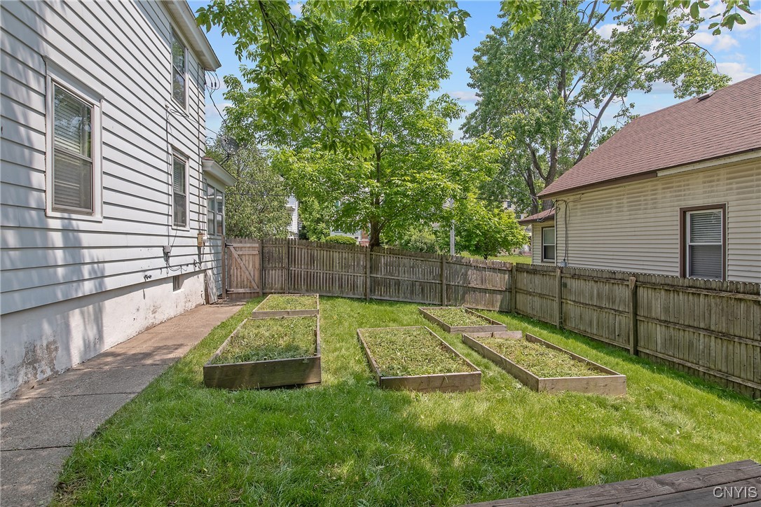 237 Sunstruck Drive, Syracuse, New York image 34