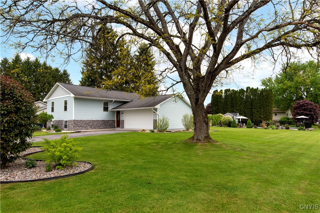 6421 Edgewood Drive