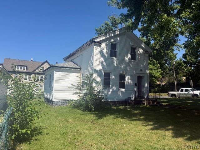 Photo of 919 Danforth Street, Syracuse, NY 13208 (MLS # S1705089)