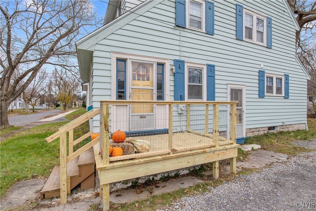 Photo of 140 Ruth Avenue, Syracuse, NY 13210 (MLS # S1652269)