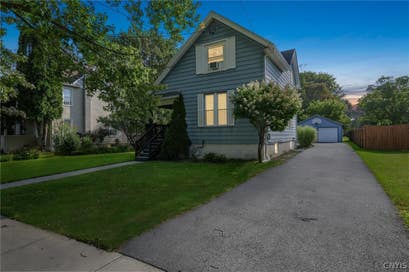 35 Auburn Avenue Auburn NY 13021