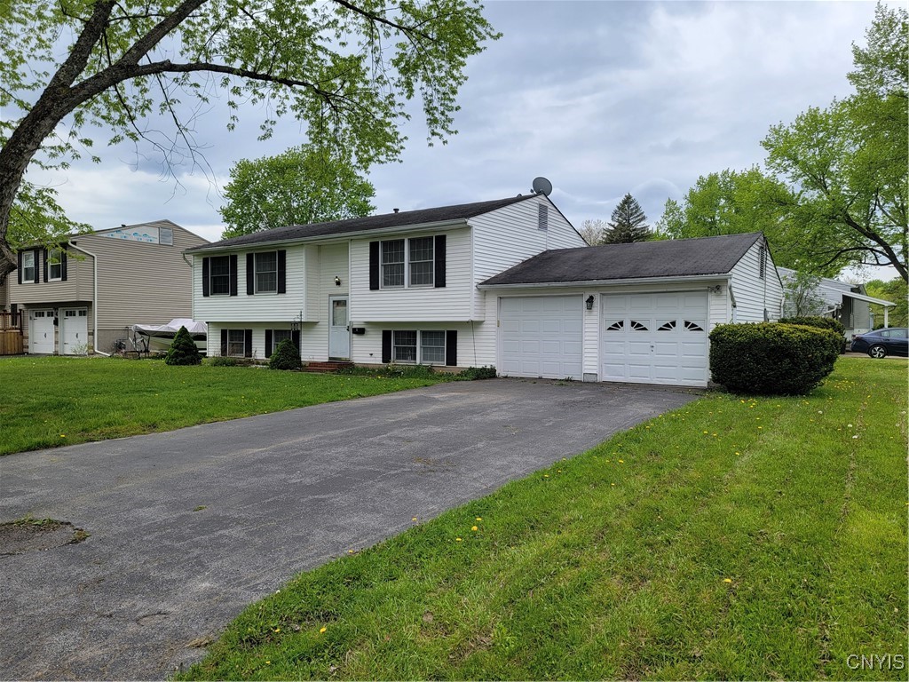 2 Orange Tree Lane, Clay, New York image 4