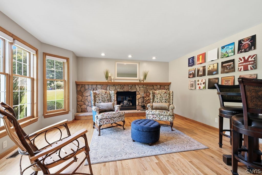 412 Hourglass Lane