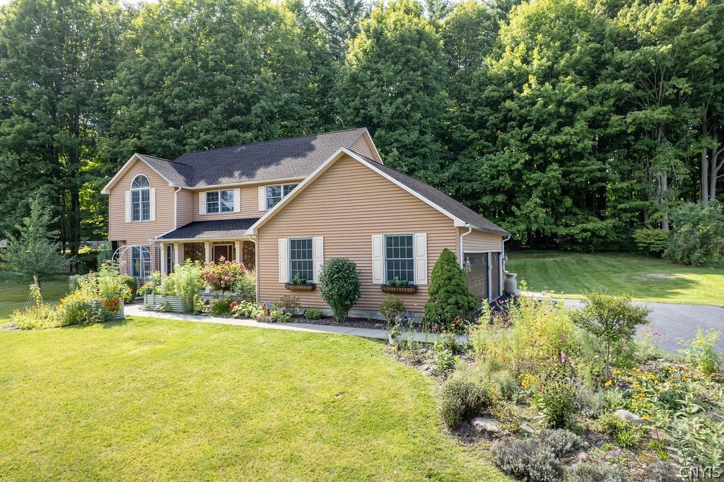 412 Hourglass Lane