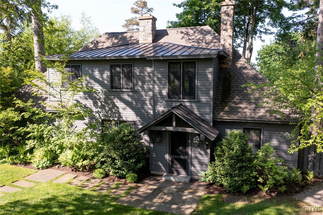3133 E Lake Road