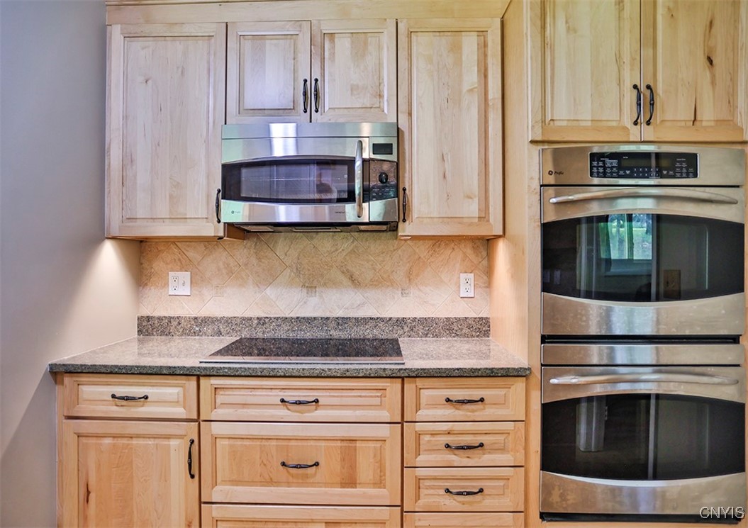 4273 Syracuse Road, Cazenovia, New York image 7