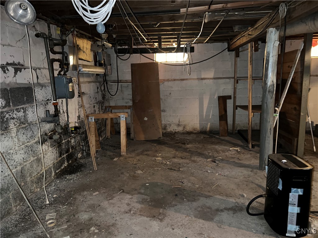 206 Searlwyn Road, Syracuse, New York image 30
