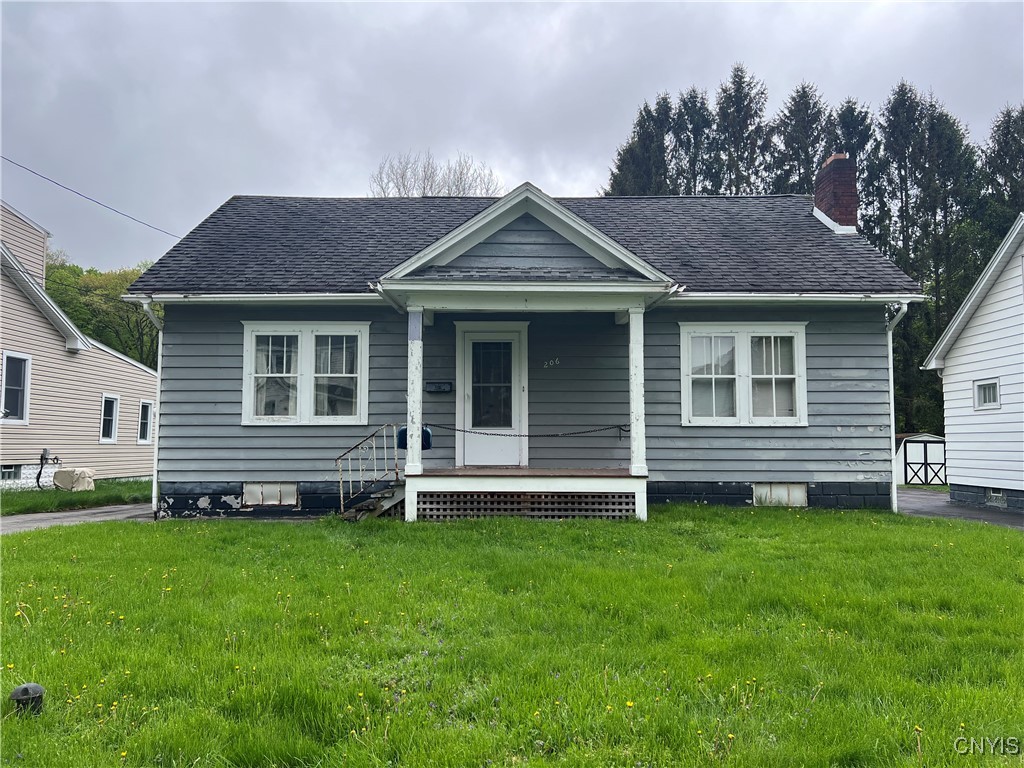 206 Searlwyn Road, Syracuse, New York image 1