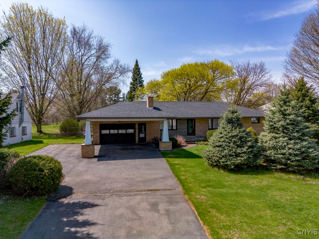 212 Kasson Road, Camillus, New York image 4