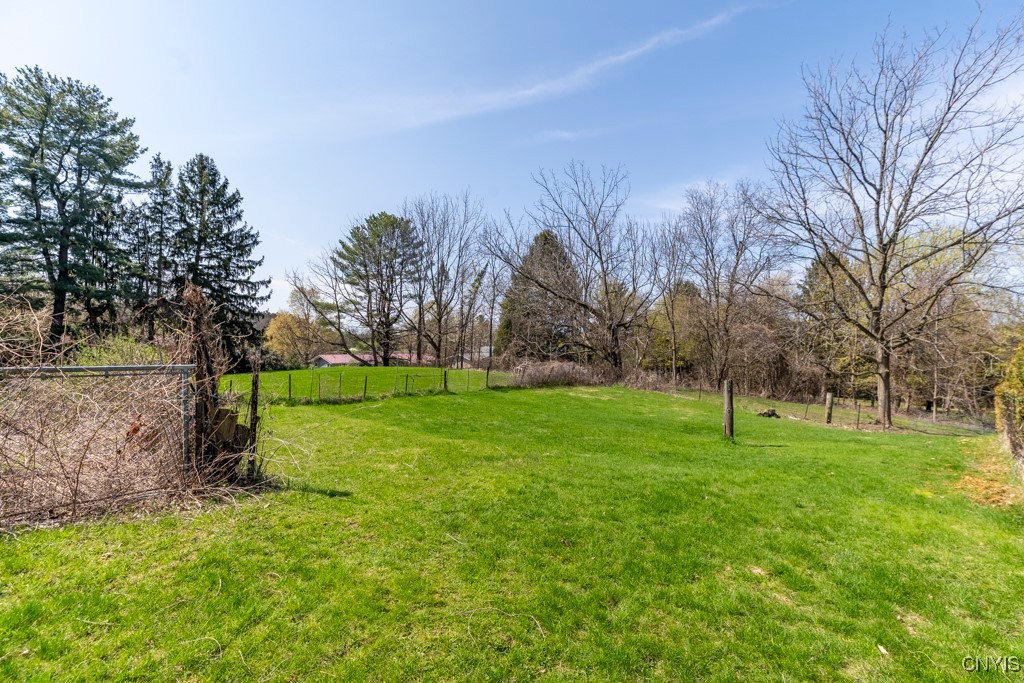 212 Kasson Road, Camillus, New York image 8