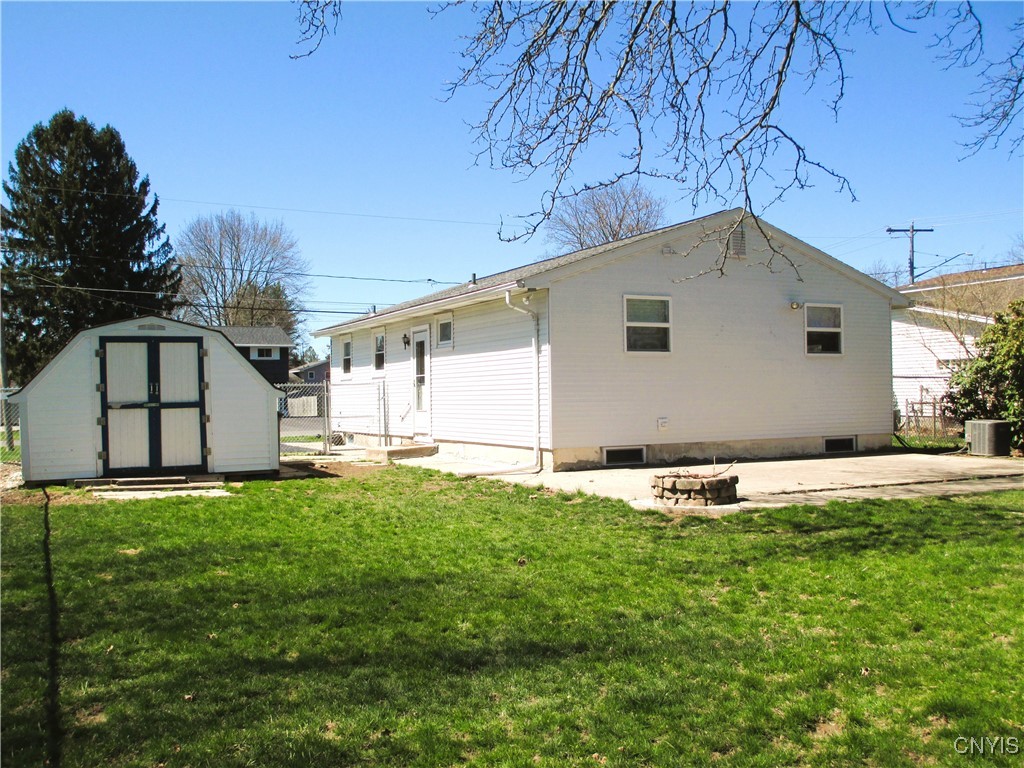 101 Ravenswood Drive, Clay, New York image 26