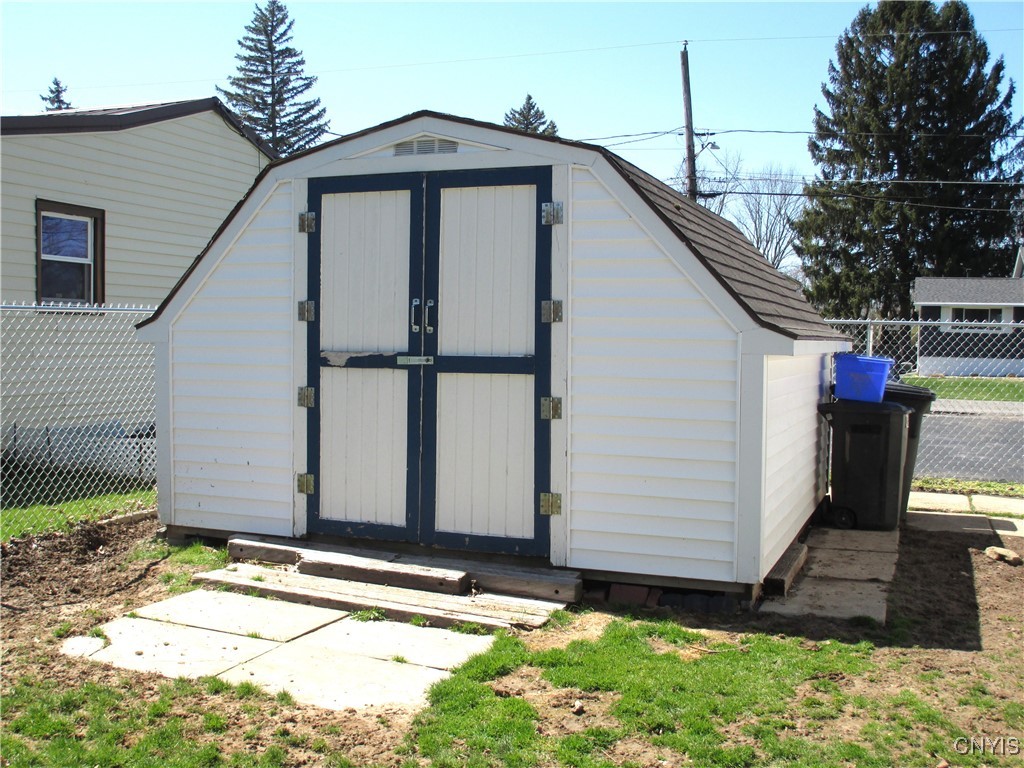 101 Ravenswood Drive, Clay, New York image 29