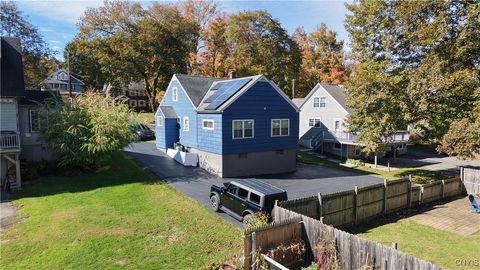 Tiny photo for 91 Oxford Road, New Hartford, NY 13413 (MLS # S1648634)