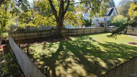 Tiny photo for 91 Oxford Road, New Hartford, NY 13413 (MLS # S1648634)