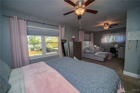 Tiny photo for 91 Oxford Road, New Hartford, NY 13413 (MLS # S1648634)