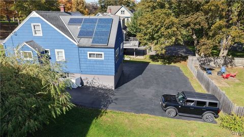 Tiny photo for 91 Oxford Road, New Hartford, NY 13413 (MLS # S1648634)