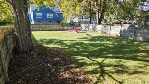 Tiny photo for 91 Oxford Road, New Hartford, NY 13413 (MLS # S1648634)