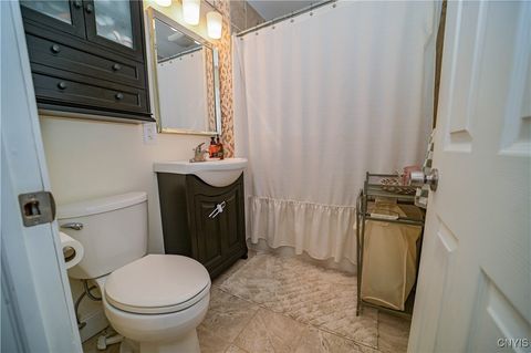 Tiny photo for 91 Oxford Road, New Hartford, NY 13413 (MLS # S1648634)