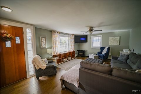 Tiny photo for 91 Oxford Road, New Hartford, NY 13413 (MLS # S1648634)