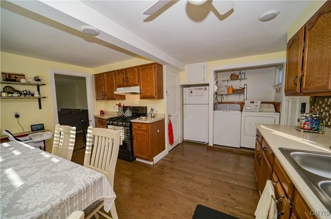 Tiny photo for 91 Oxford Road, New Hartford, NY 13413 (MLS # S1648634)