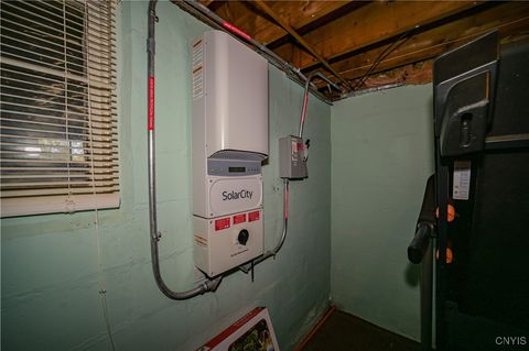 Tiny photo for 91 Oxford Road, New Hartford, NY 13413 (MLS # S1648634)