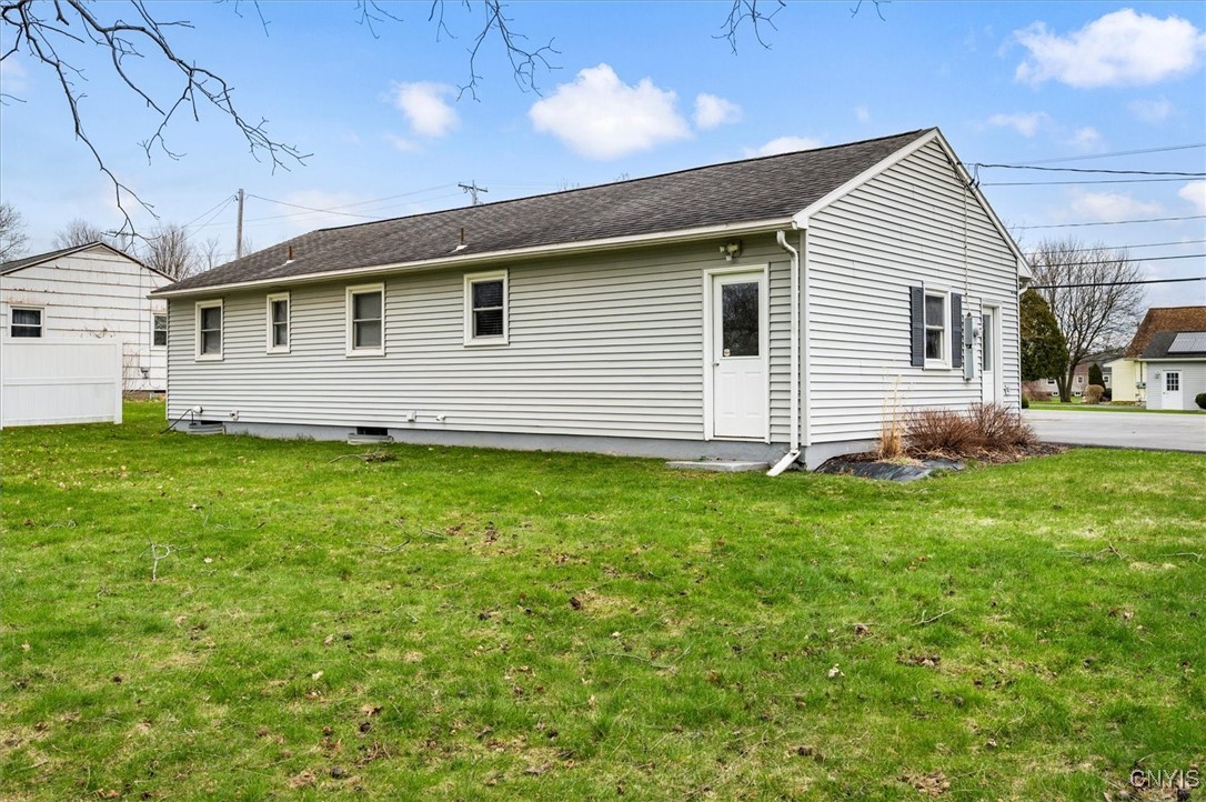 4871 Middle Settlement Road, New Hartford, New York image 37
