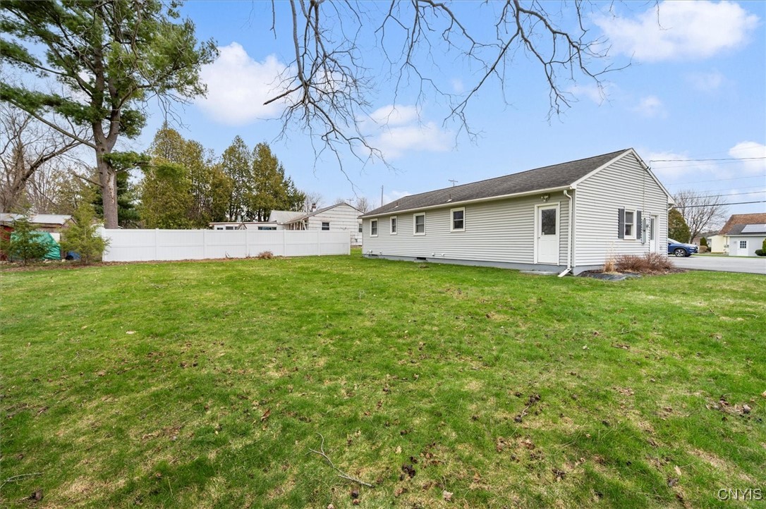 4871 Middle Settlement Road, New Hartford, New York image 38
