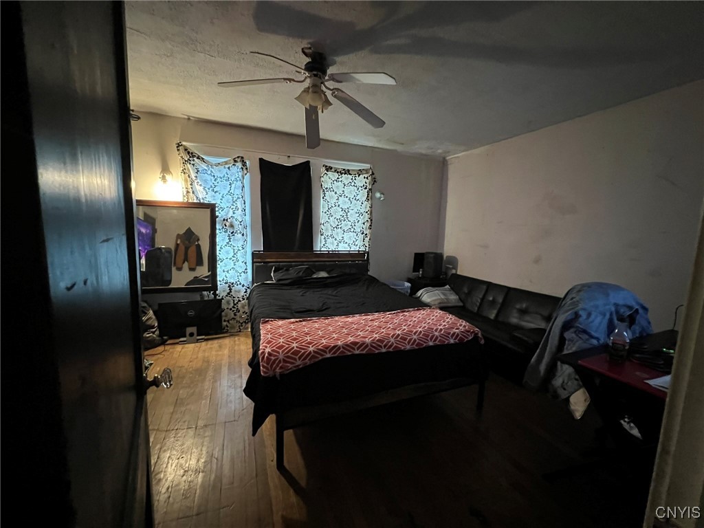 1332 W Colvin Street, Syracuse, New York image 36