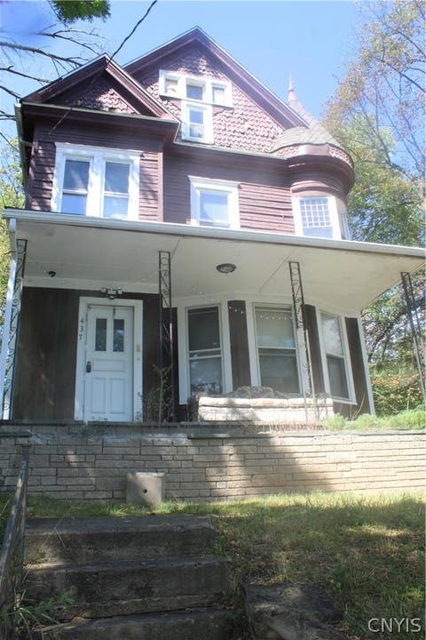 Photo of 437 Clarendon Street, Syracuse, NY 13210 (MLS # S1709345)