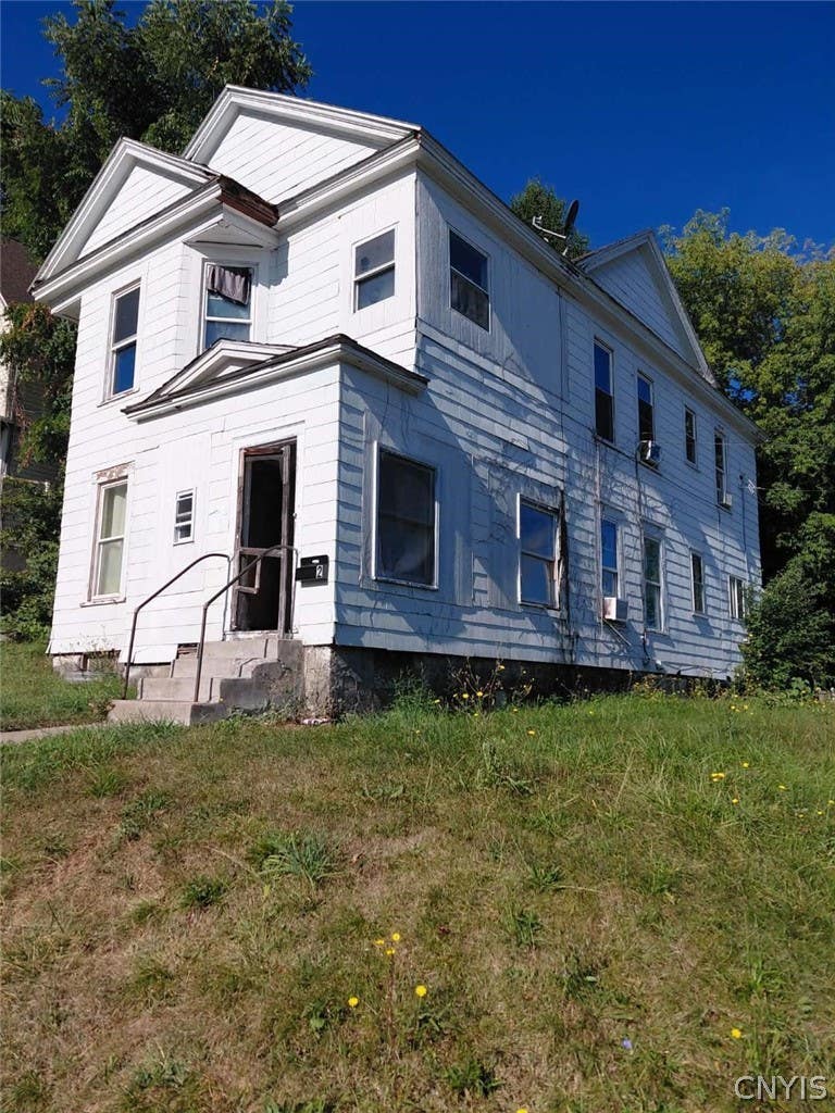 Photo of 100 Summit Avenue, Geddes, NY 13209 (MLS # S1708549)