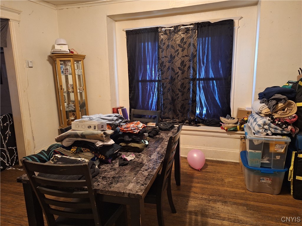 183 W Ostrander Avenue