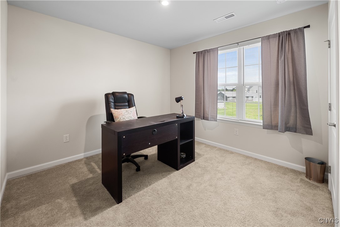 8637 Cobalt Drive, Cicero, New York image 31