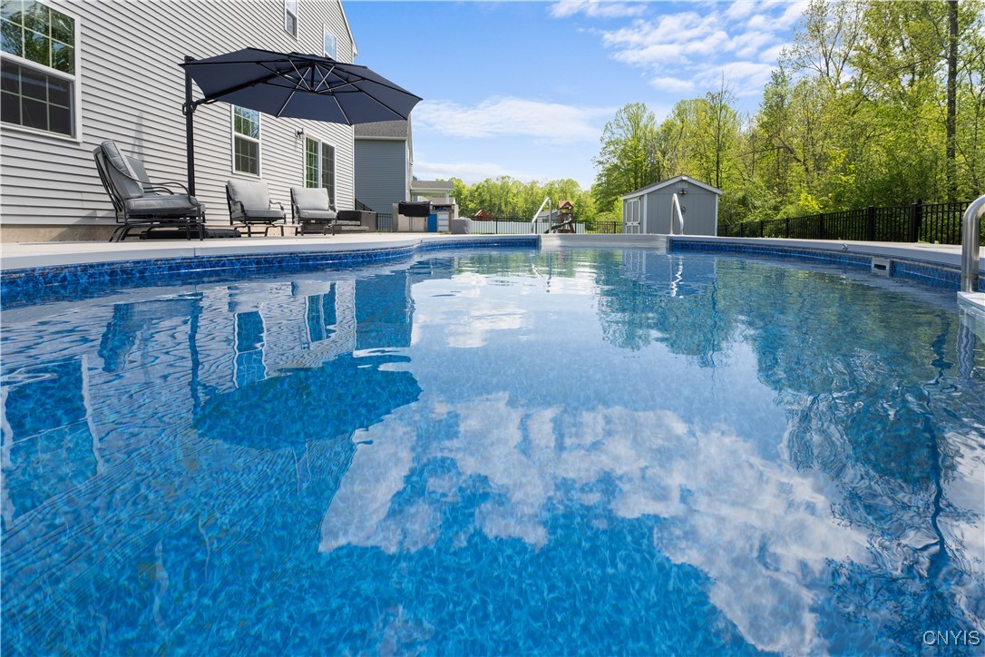 8637 Cobalt Drive, Cicero, New York image 38