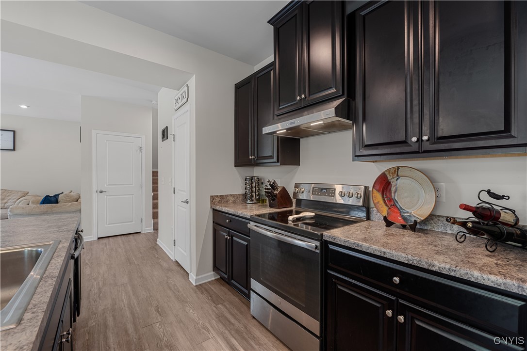8637 Cobalt Drive, Cicero, New York image 21