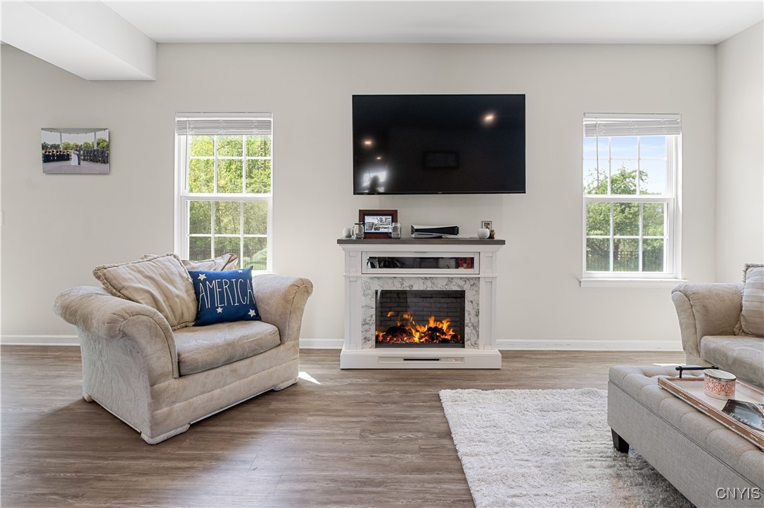 8637 Cobalt Drive, Cicero, New York image 10