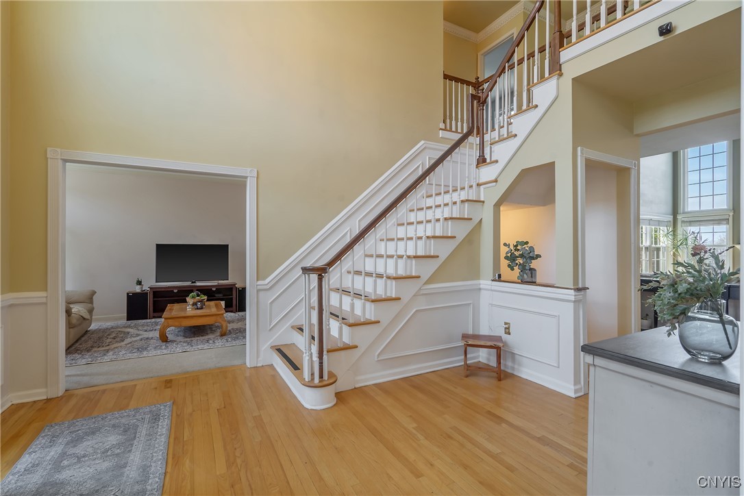 8353 Glen Eagle Drive, Manlius, New York image 9
