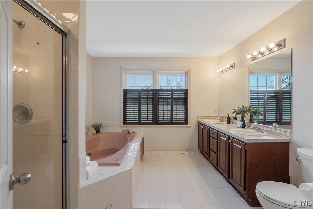 8353 Glen Eagle Drive, Manlius, New York image 24