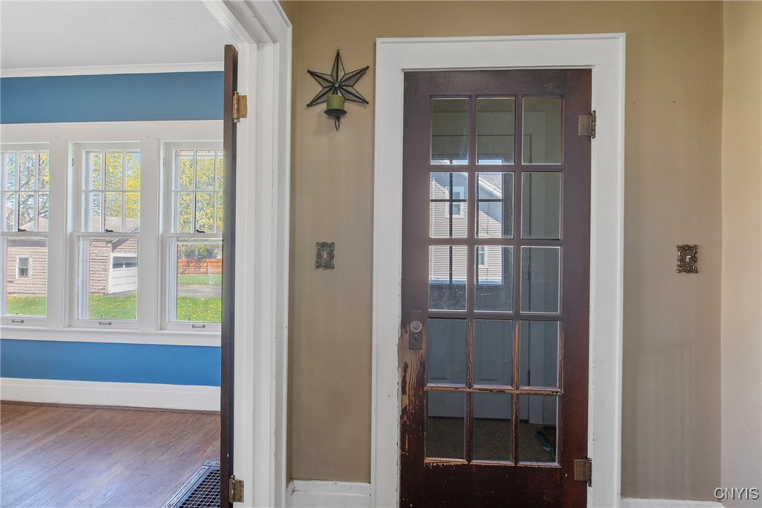 928 Velasko Road, Syracuse, New York image 5