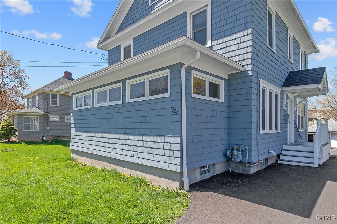 928 Velasko Road, Syracuse, New York image 3
