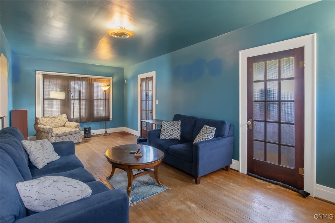 928 Velasko Road, Syracuse, New York image 7