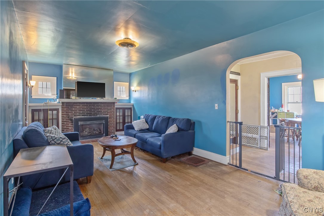 928 Velasko Road, Syracuse, New York image 6