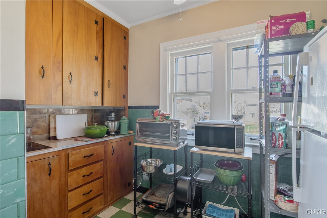 928 Velasko Road, Syracuse, New York image 18
